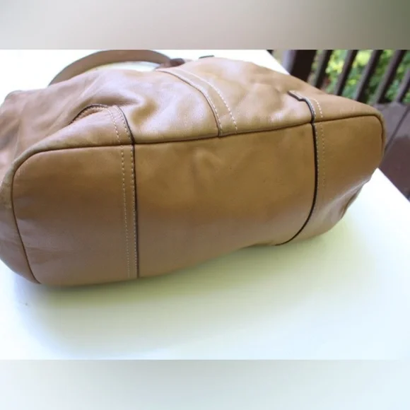 Vintage Coach Hadley satchel - Picture 4 of 16